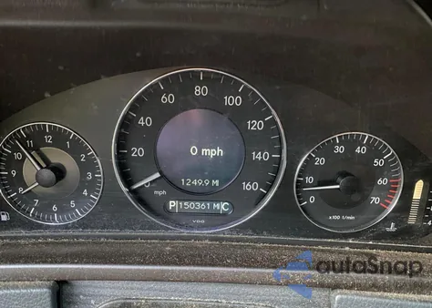 2004 Mercedes-Benz Clk 500 z USA, uszkodzony, nr VIN WDBTK75G14T023926